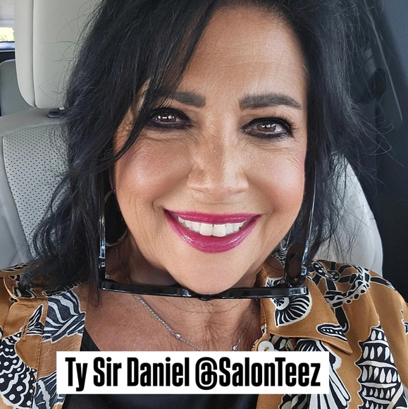 Fashion is my business. I bring the Designer Looks for Less - Picture 6 of 7